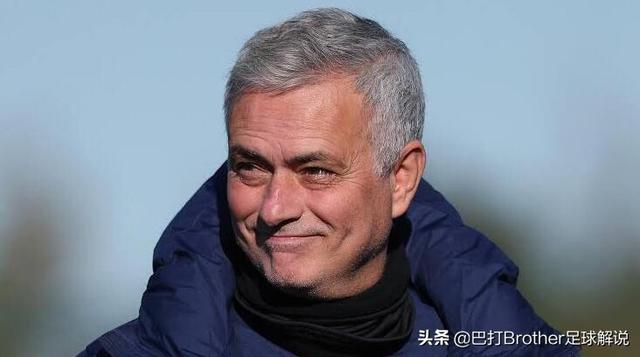 包含集结日沃尔夫斯堡调整名单以备中超，状态回暖环节打磨，媒体盛赞，细节决定成败的词条