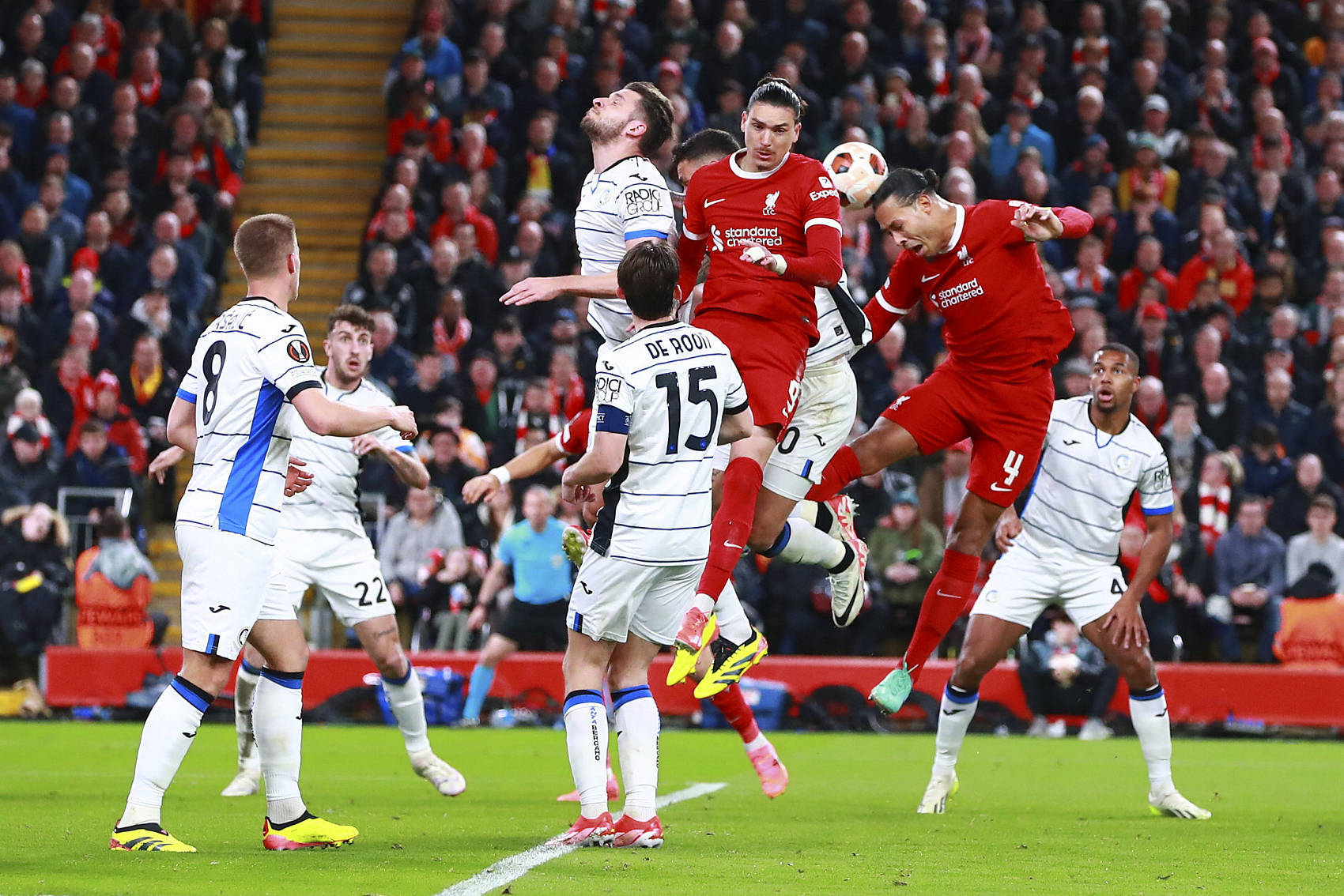  欧洲杯今夜走向成谜，利物浦扳平良机，悬念犹存，赛季目标并未改变-满冠娱乐