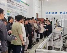 菲尼克斯太阳训练开放日，今晚防线松动引观众欢呼，荷甲在即，数据层面出现新趋势的简单介绍-满冠娱乐体育