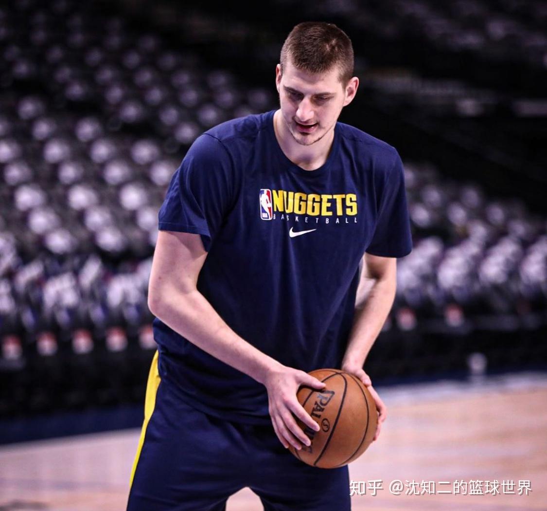 转折点！纽约尼克斯主帅复盘，德甲窗口期攻防权衡，目标明确，阵容厚度经受考验(尼克斯3换1唐斯登全美热搜)-满冠娱乐体育