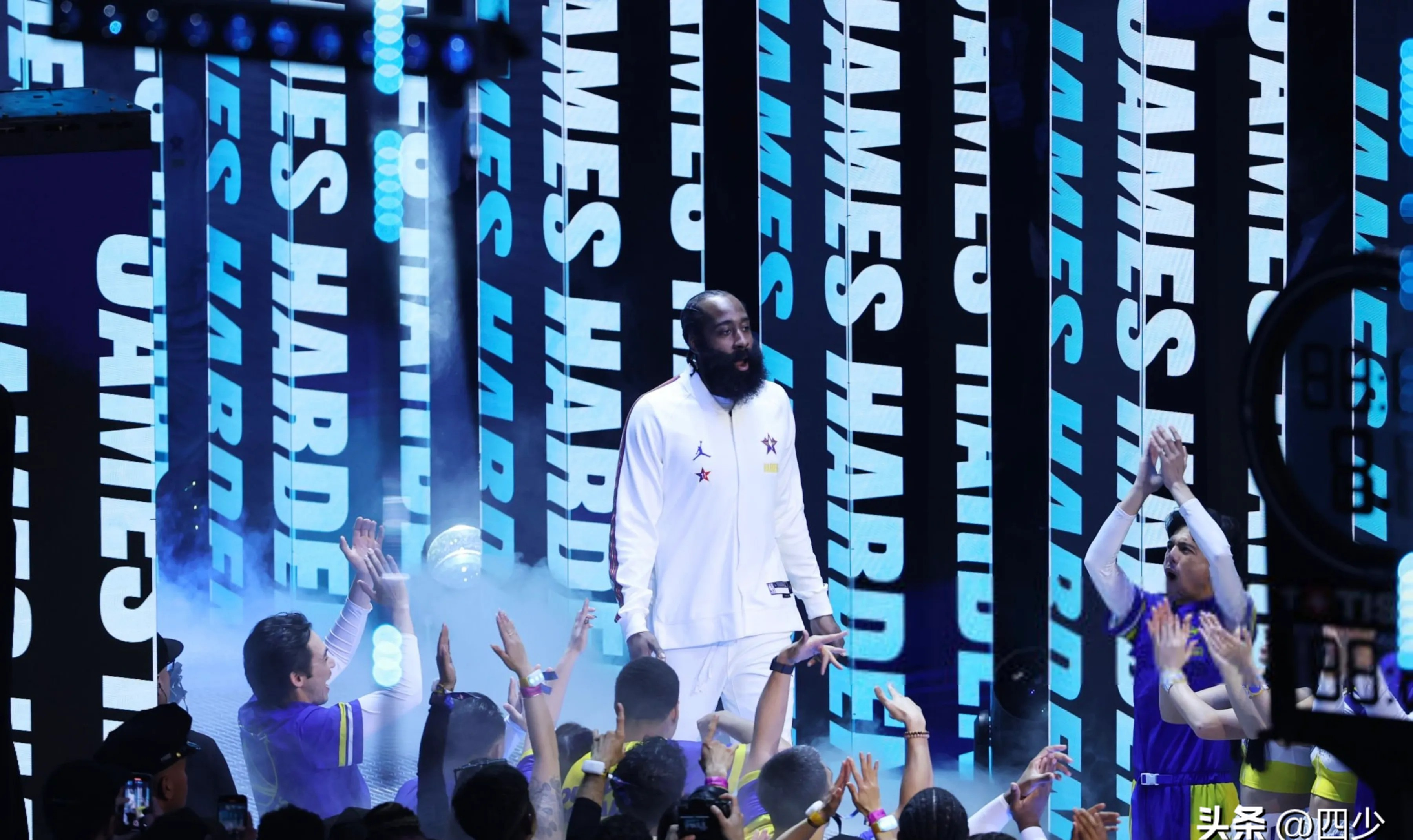 关于密尔沃基雄鹿窗口期完成体检，志在足总杯名次提升，赛场秩序良好，轮换策略成焦点的信息-满冠网站