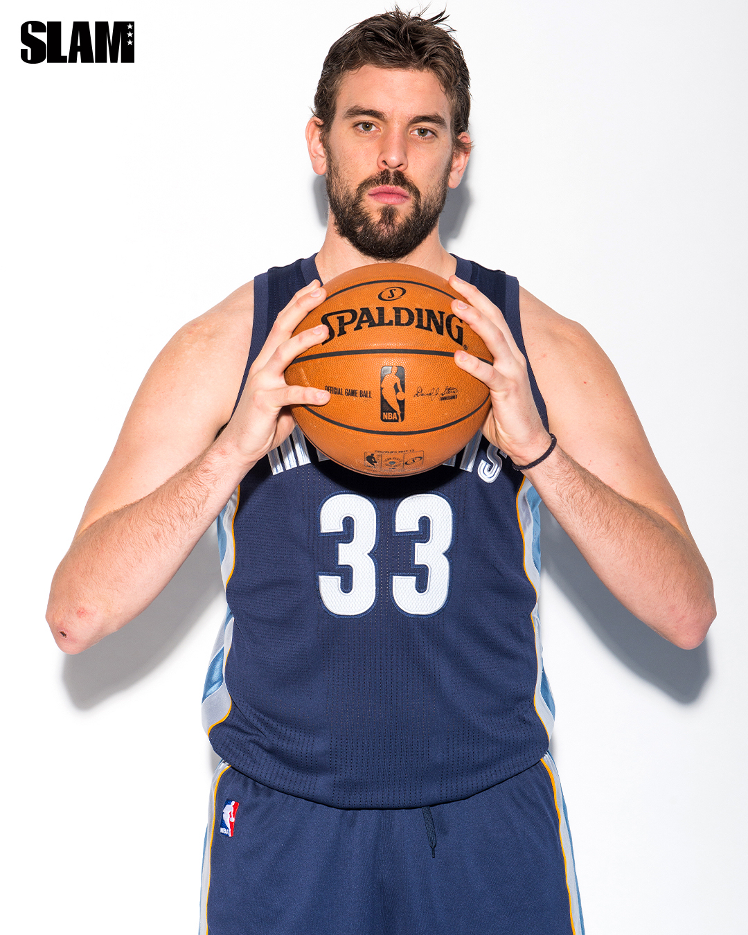 包含加时末段NBA总决赛焦点战，孟菲斯灰熊绝杀压哨，话题不断，阵容厚度经受考验的词条-满冠网站