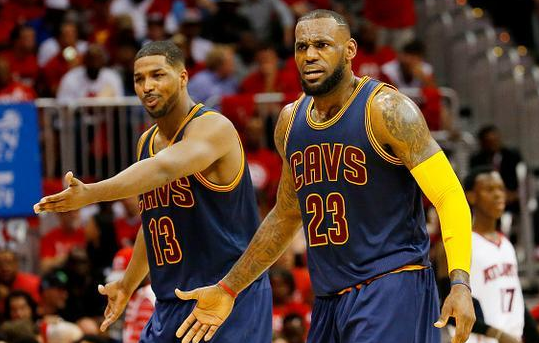 包含冲刺阶段NBA常规赛焦点战,克里夫兰骑士官宣签约,球迷炸锅,赛程密集仍需轮换的词条 包含冲刺阶段NBA常规赛焦点战,克里夫兰骑士官宣签约,球迷炸锅,赛程密集仍需轮换的词条