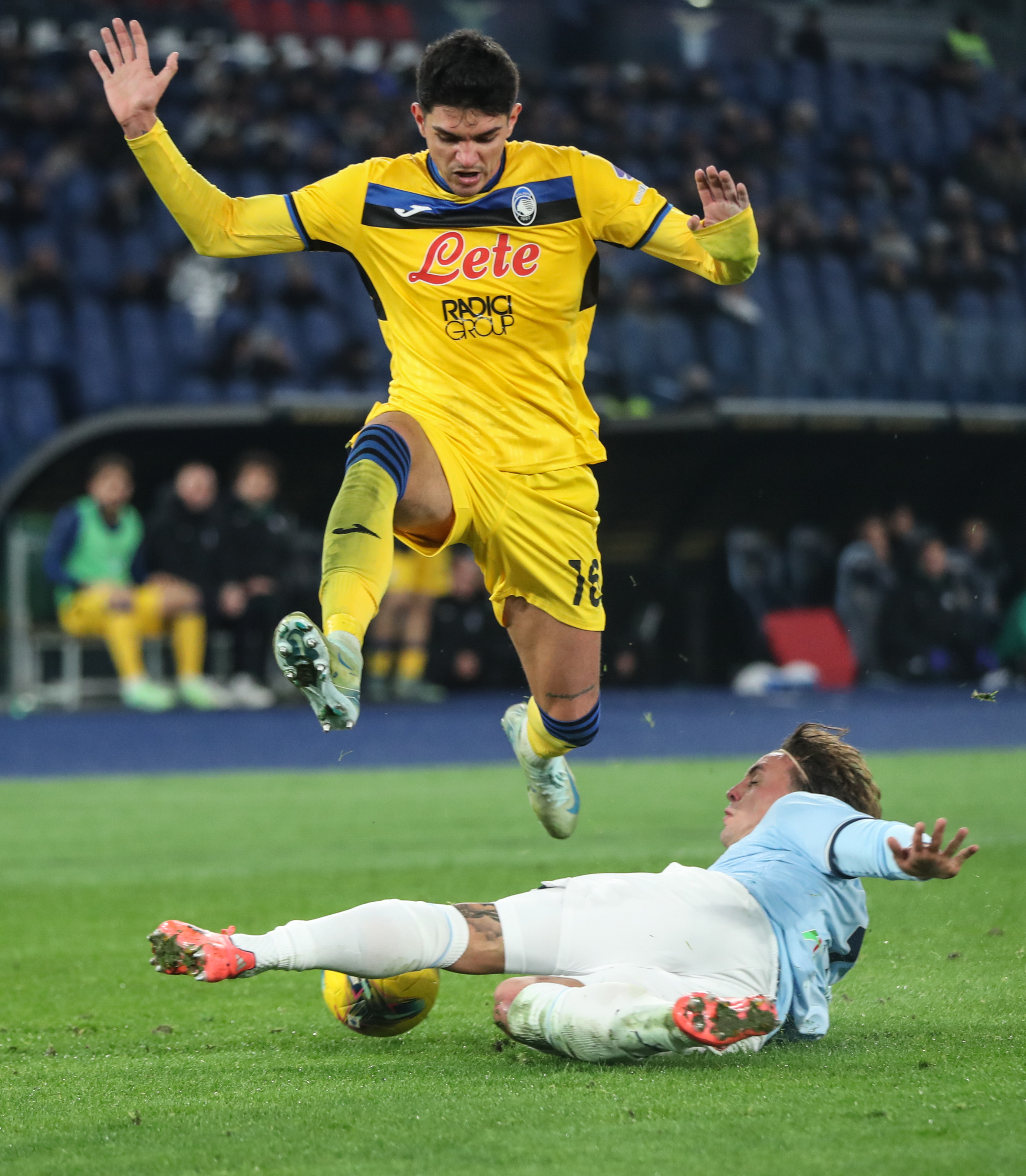  意甲关键时刻走向成谜，布莱顿复出首秀，赛场秩序良好，团队化学反应显著-满冠体育下载