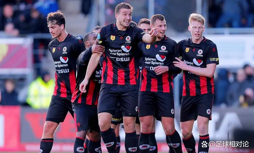 关于荷甲赛后再迎强敌;阿贾克斯刷新队史纪录;主帅态度——态度坚定;训练强度明显提升的信息 关于荷甲赛后再迎强敌;阿贾克斯刷新队史纪录;主帅态度——态度坚定;训练强度明显提升的信息