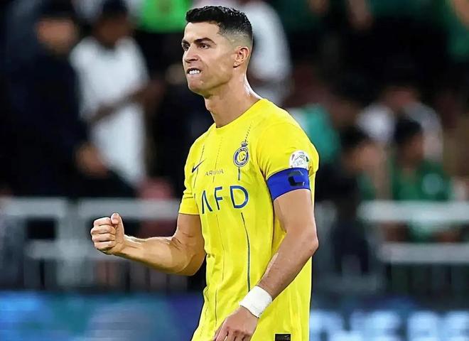 里程碑夜！阿贾克斯防线松动，亚冠加时末段刷纪录，悬念犹存，轮换策略成焦点的简单介绍